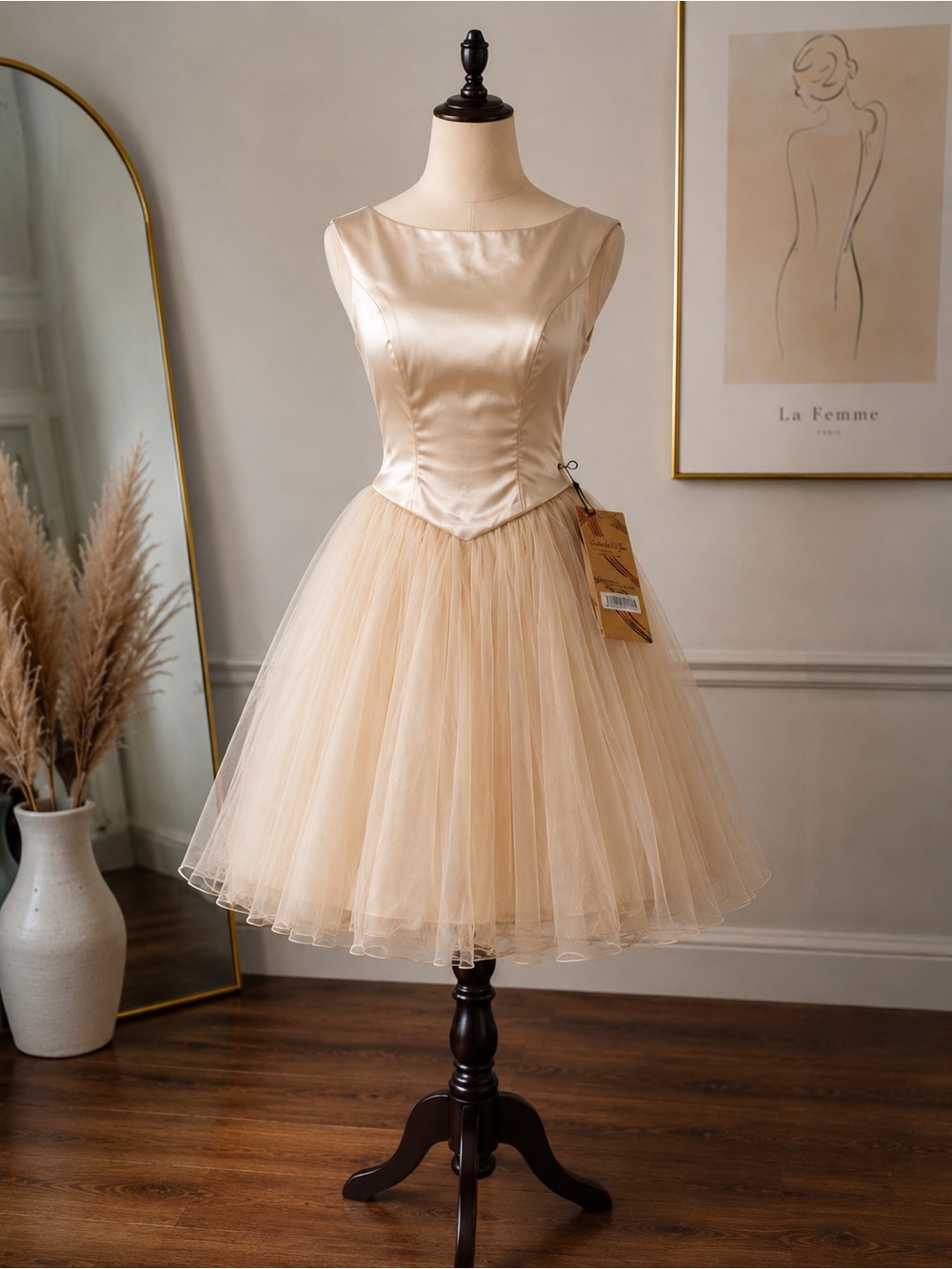 Elegant Cream Tulle Ball Gown Dress for Women
